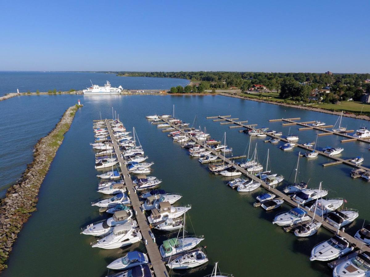 Park Bungalow #4 - Seacliff Beach Suites Leamington Esterno foto
