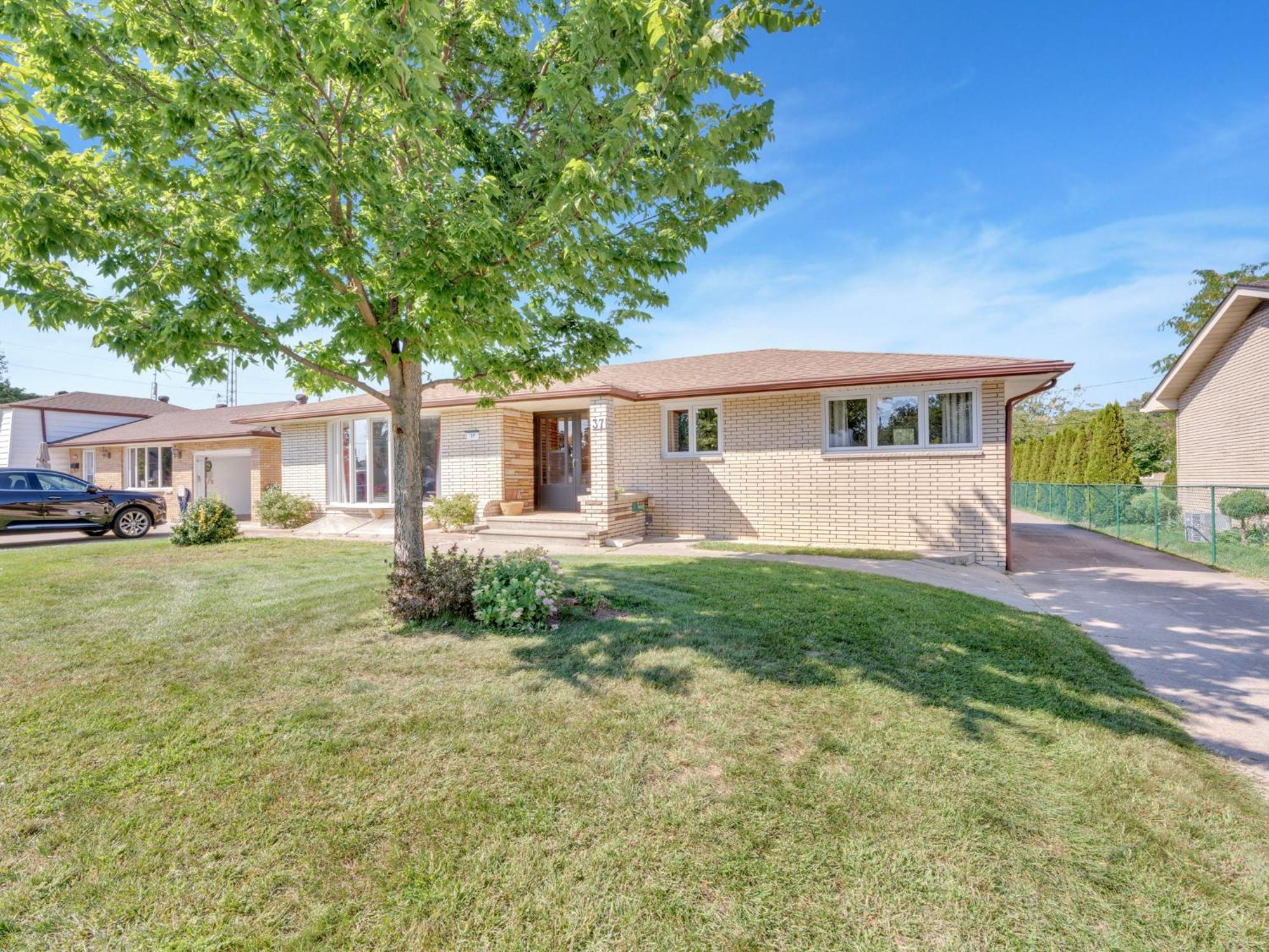 Park Bungalow #4 - Seacliff Beach Suites Leamington Esterno foto