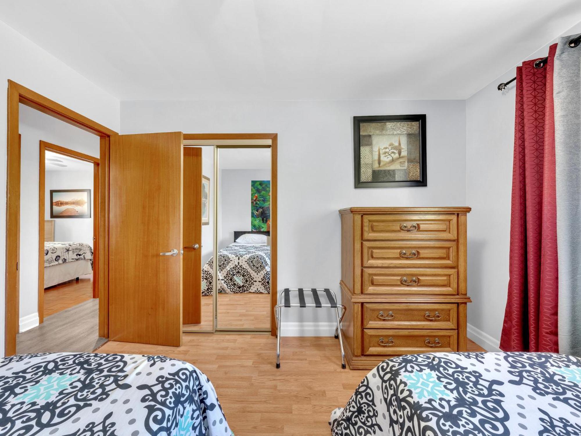 Park Bungalow #4 - Seacliff Beach Suites Leamington Esterno foto