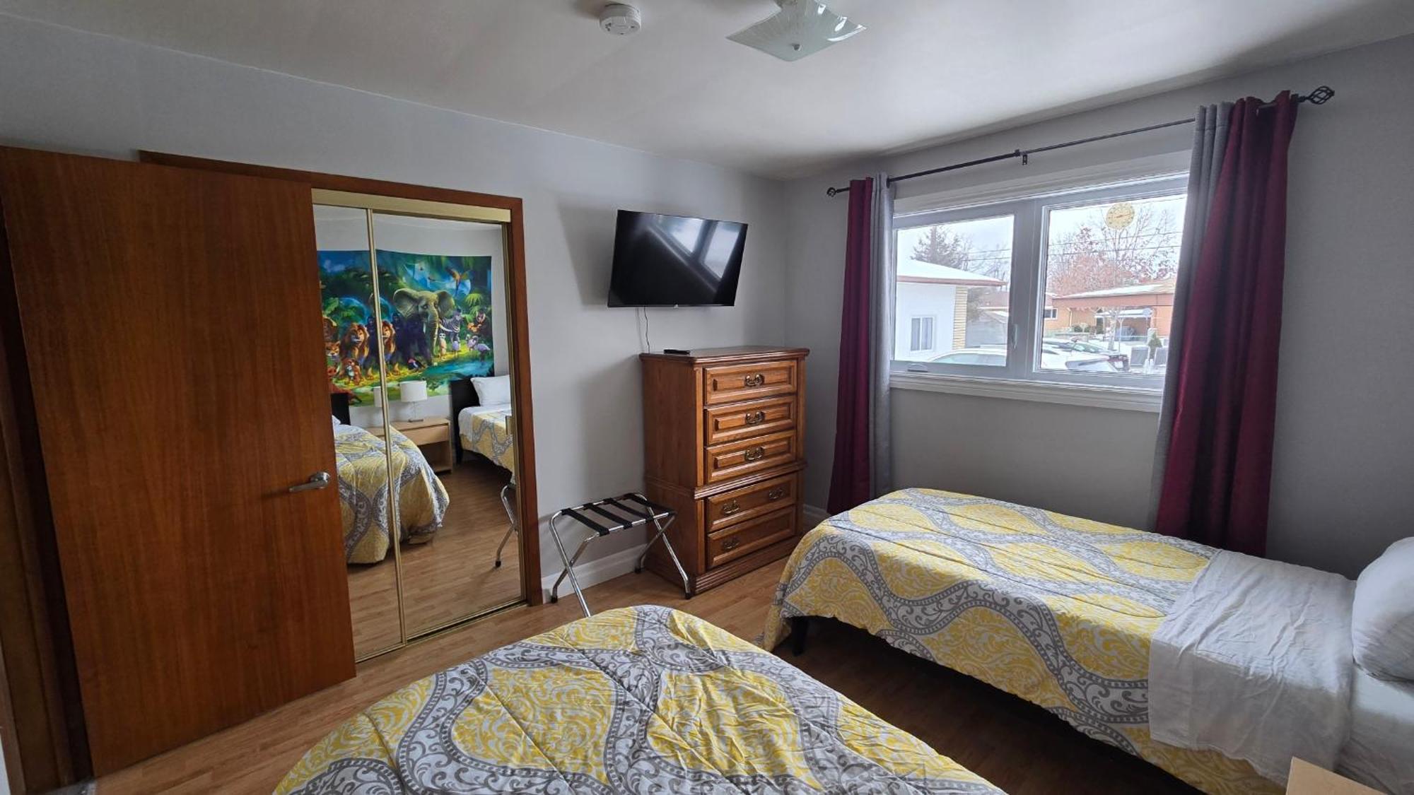 Park Bungalow #4 - Seacliff Beach Suites Leamington Esterno foto